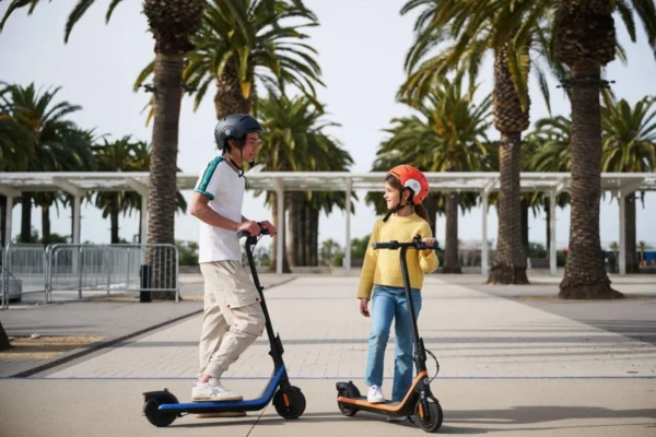 trottinette_electrique_ninebot_c2_pour_des_enfants-682155 Monopattino elettrico Ninebot C2 Segway per bambini